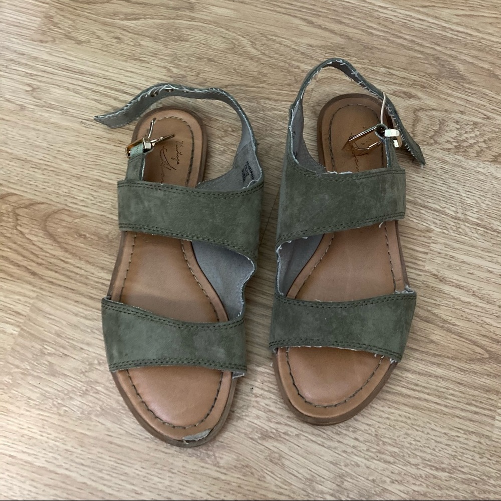 Sandals Size 5.5 Sage Green Buckle Strap Flats